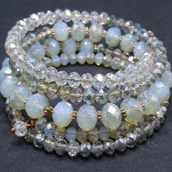 Ali-Khan New York Clear Opalescent Crystal Memory Wire Bracelet - Picture 4 of 6